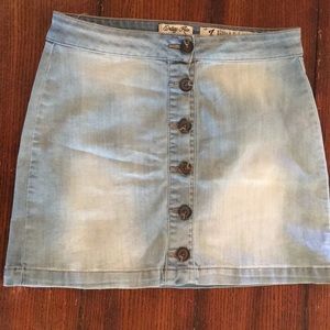 Jean mini skirt